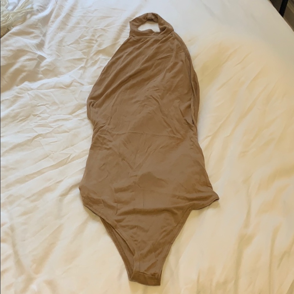 NWT Boohoo Elite Halter Backless Bodysuit - 0P